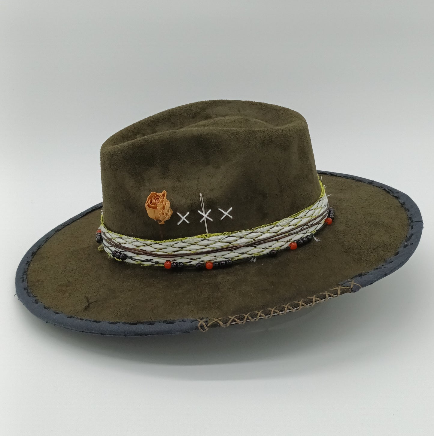 Sombrero Decorado 3 Gamuza Edición 2