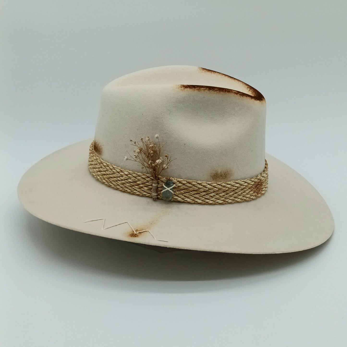 Sombrero Decorado 3 Gamuza Edición 2