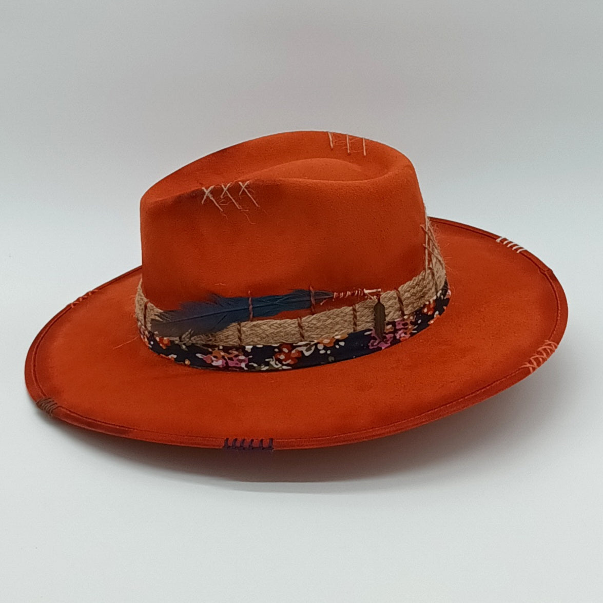 Sombrero Decorado 3 Gamuza Edición 2
