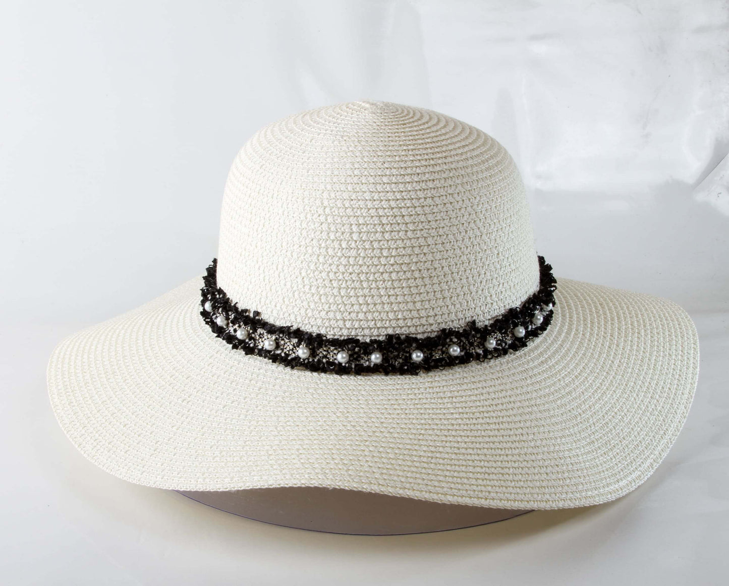 Dama Toquilla Perla